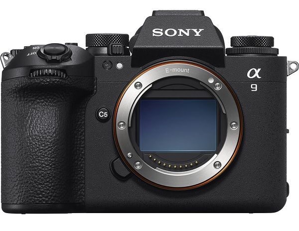 Compare Sony α9 III with global shutter ,ILCE9M3 at KSA Price