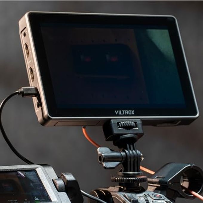 Compare DcA1 2800Nit Video Field Monitor, 7 Inch Touchscreen 60Hz 4K Camera External Monitor With Cooling Fans, 1920X1080 Dslr Monitor 4K Hdmi InOut, 170 Wide Angle at KSA Price