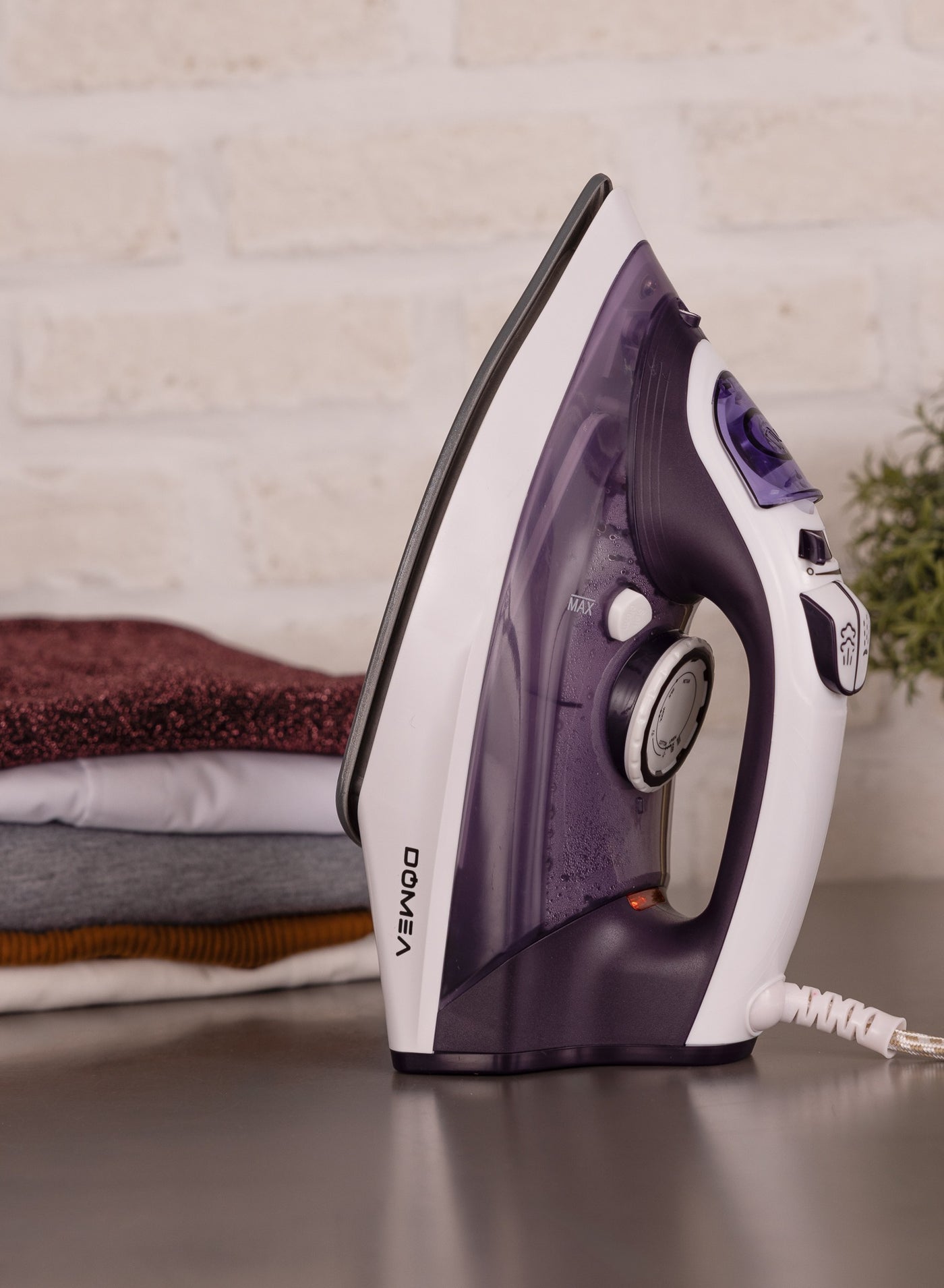 Steam Iron With Adjustable Thermostat | Anti Drip…