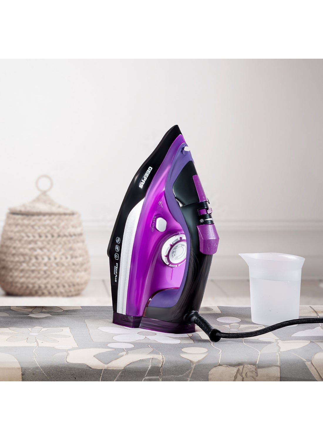 Ceramic Steam Iron, Temperature Control, Ceramic Sole…